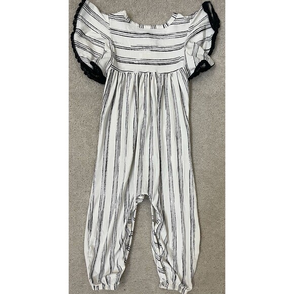 Jessica Simpson Baby  24M Cream/Black Short Flutter Sleeve Pocket Jumpsuit - Picture 6 of 6